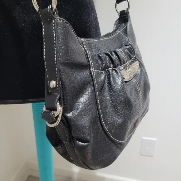 Nine West Women's Vintage Vegan Leather Crossbody Bag Purse Black Silver Zipper - Picture 4 of 13